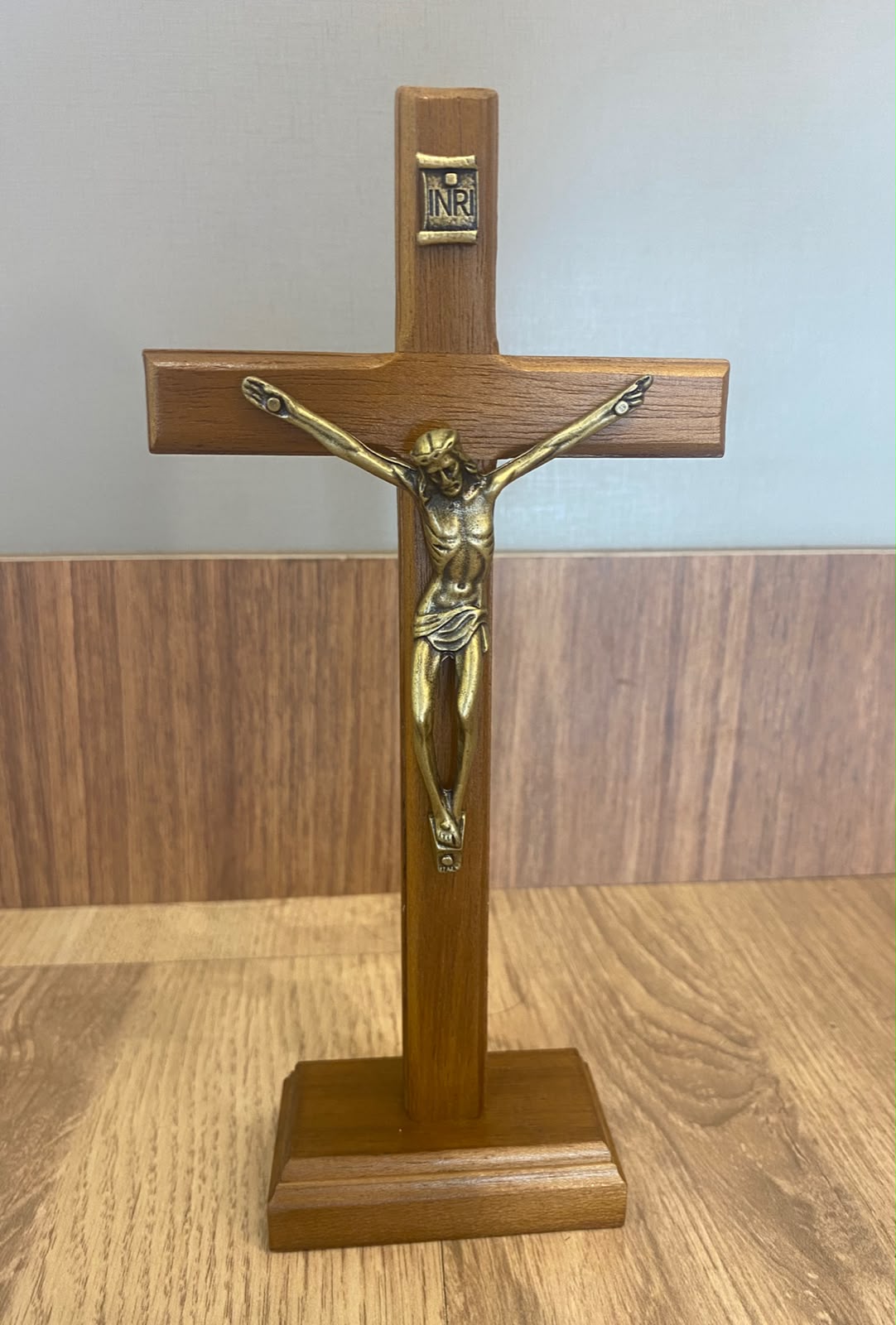 CRUCIFIXO MADEIRA 19CM TRADICIONAL
